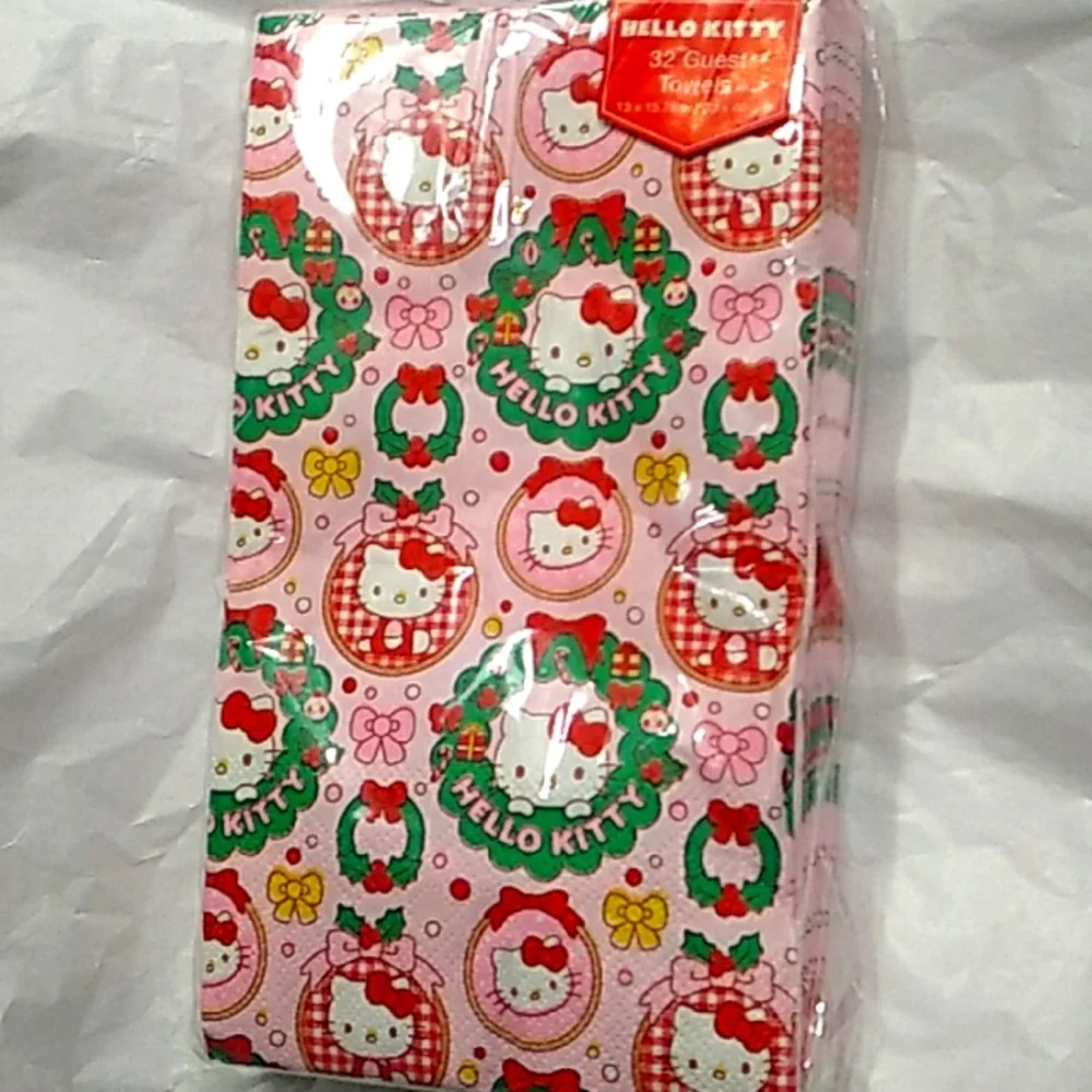 Hello Kitty 32 christmas Napkins/guest towels